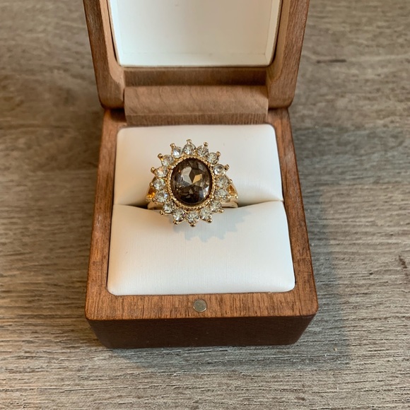 BOGO NEW Gorgeous Jeweled Ring - Picture 3 of 5